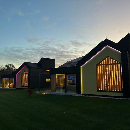Luxury Resort Potatoland Sencur Exterior foto